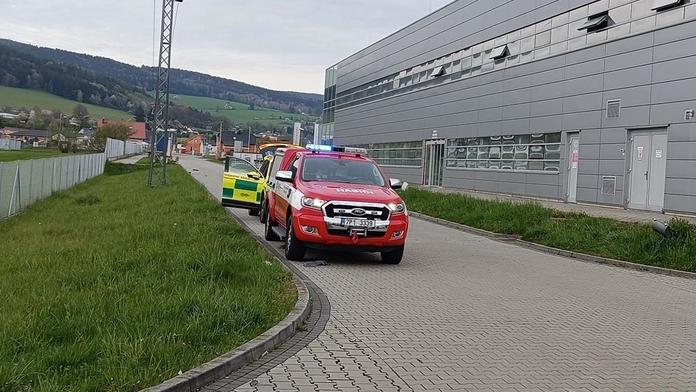 Tragédie na Klatovsku. Muže při práci zabil vysokozdvižný vozík