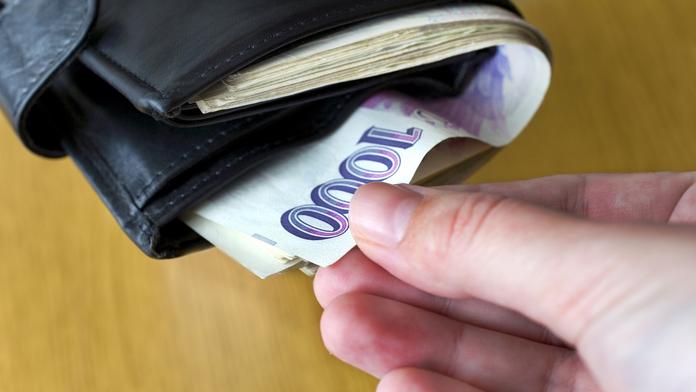 Muž našel v Brně peněženku s 50 tisíci. Odevzdal ji strážníkům