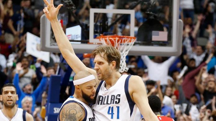 Nowitzki válel jako zamlada! Dal 40 bodů a drží Dallas v naději