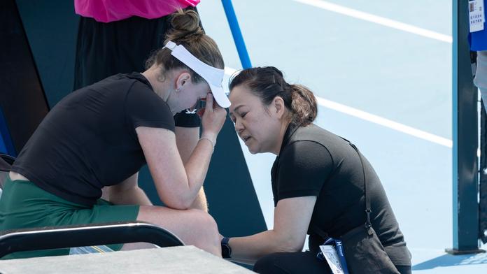 Strach o Krejčíkovou, dohrávala v bolestech a slzách. Stihne Australian Open?