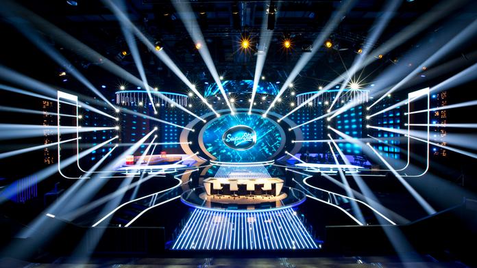 WOW! Podívejte se na velkolepé studio SuperStar 2015! GALERIE