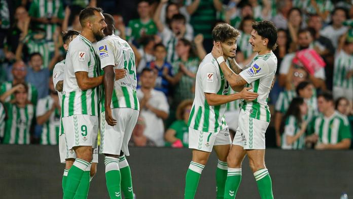 Jak si vedli soupeři českých týmů? Betis ukončil sérii bez výhry, Záhřeb padl