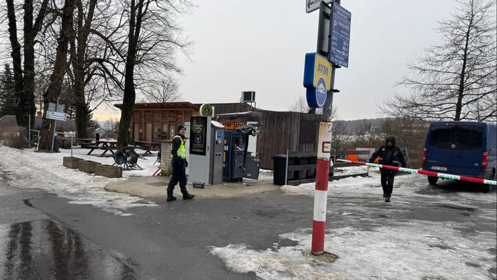 Výbuch bankomatu v Tisé