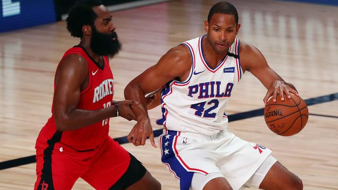 Základní část NBA skončila. Philadelphia si smlsla na Houstonu