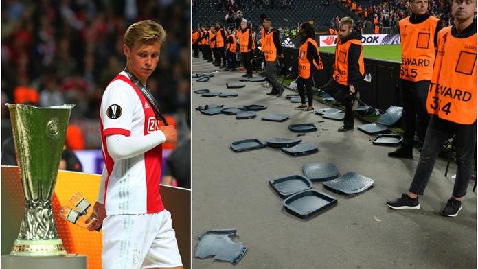 United slavili, fanoušci Ajaxu házeli na "své" hráče sedačky! VIDEO