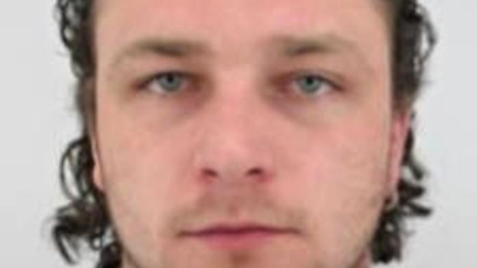 Na Žďársku se ztratil policista, našli jen jeho auto