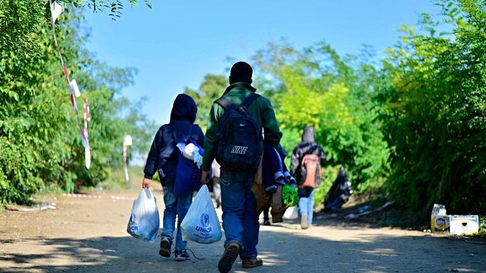 Anglická vesnice má plné zuby migrantů. Chystá referendum o odtržení od Británie