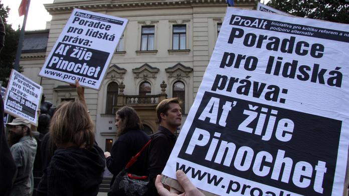 Lidé nechtějí Jocha poradcem premiéra