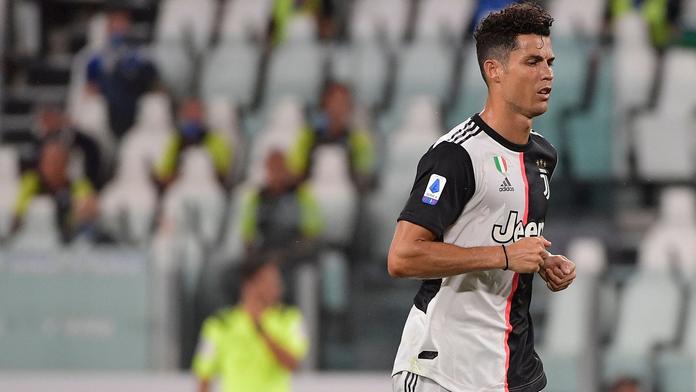 Ronaldo dal dvě penalty, stačilo to pouze na remízu. Lazio znovu padlo