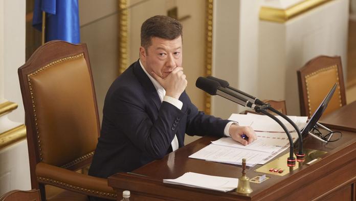 Opozice předložila návrh na odvolání Okamury z čela Sněmovny