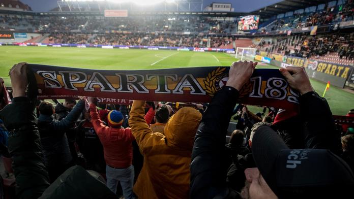 Sparta pyká za chování svých fanoušků. Disciplinární komise jí udělila pokutu
