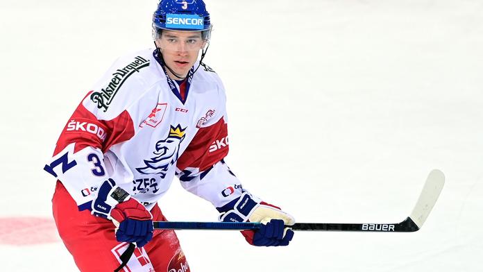 Není proč panikařit, bude to dobrý turnaj, věří reprezentační bek Hájek