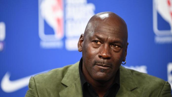 Dobrák Jordan! Bývalá hvězda NBA rozdá téměř čtvrt miliardy