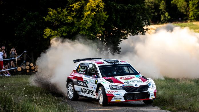Rally Hustopeče poosmé ovládl Kopecký. V těsném souboji porazil Pecha