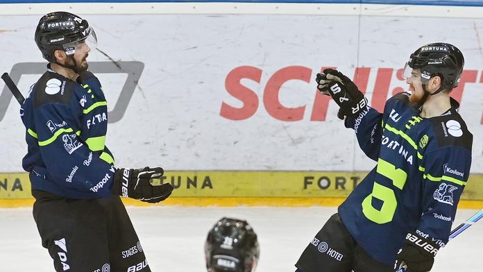 Hokejová Sparta ve speciálních dresech vyhrála už posedmé v řadě