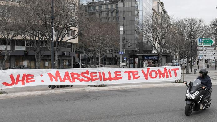 Fanoušci Marseille vtrhli na hřiště! Zápas s Rennes musel být odložen
