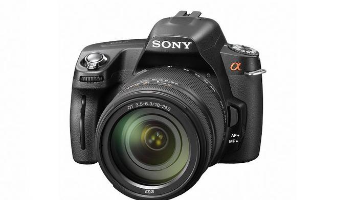 Sony uvedla nové zrcadlovky. Hlavně pro amatéry