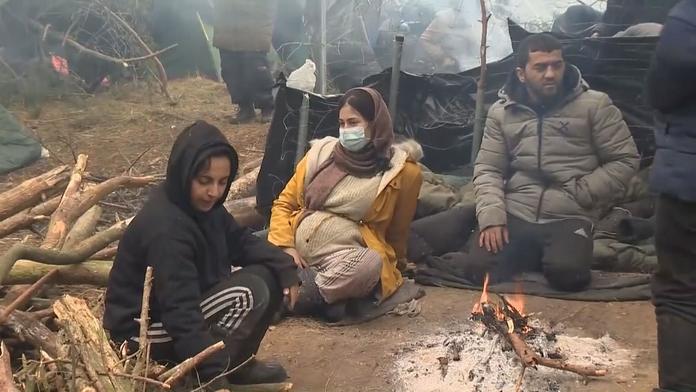 Napětí nepolevuje. Polsko-běloruskou hranici se pokusila překročit stovka migrantů