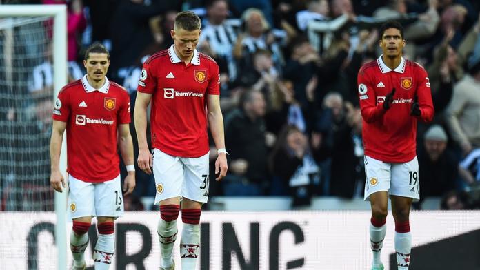 Manchester United už nedal v lize tři zápasy gól. Propadl se na čtvrté místo