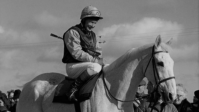 Zemřel legendární britský žokej Piggott, který vyhrál 4 493 dostihů. Bylo mu 86 let