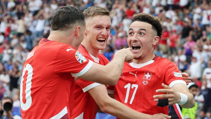 Obhájci titulu končí! Švýcarsko po dobrém výkonu vyřadilo Itálii