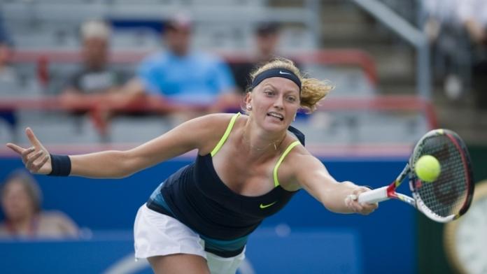 Kvitová postoupila do osmifinále US Open, Šafářová končí