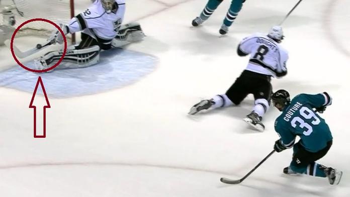 Čaroděj z NHL. Tímhle zákrokem ukradl soupeři jasný gól!
