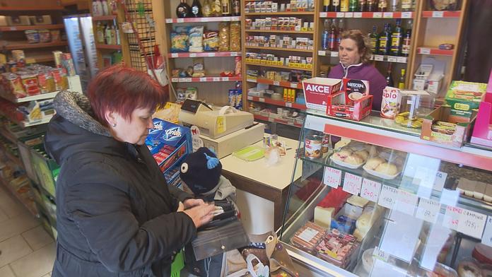 Vesnické obchody mizí. A hned po nich z vesnic utíkají lidé!