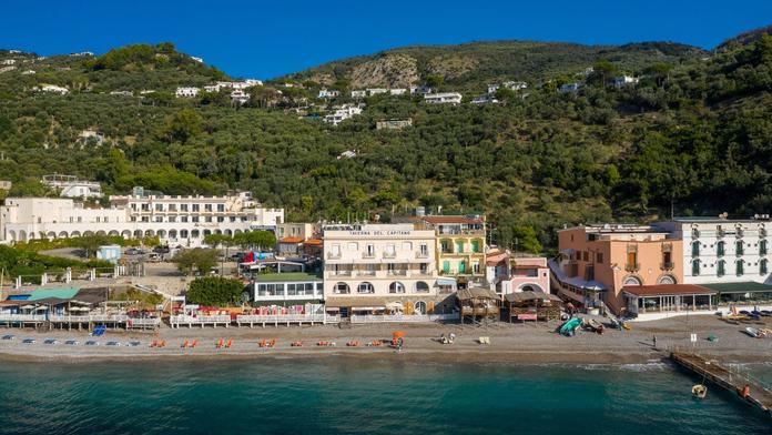 Marina del Cantone, Itálie