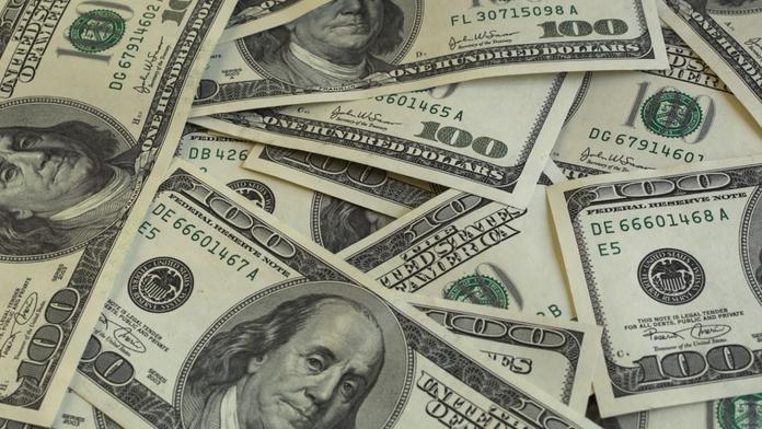 Neuvěřitelné štěstí. Američan našel 20 dolarů, koupil za ně los a vyhrál milion