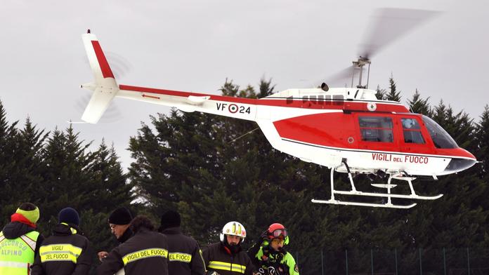 V Itálii se zřítila helikoptéra, svědci slyšeli výbuch. Šest mrtvých
