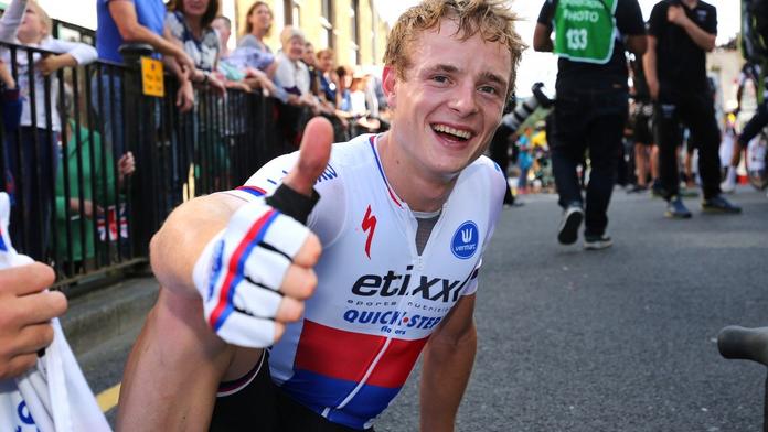 Ujel všem! Lídrem cyklistické Tour of Britain je český drzoun
