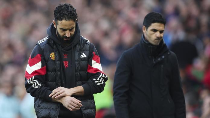 Hráč Manchesteru přiznal pomoc od sudího. Trenér Arsenalu utekl z rozhovoru