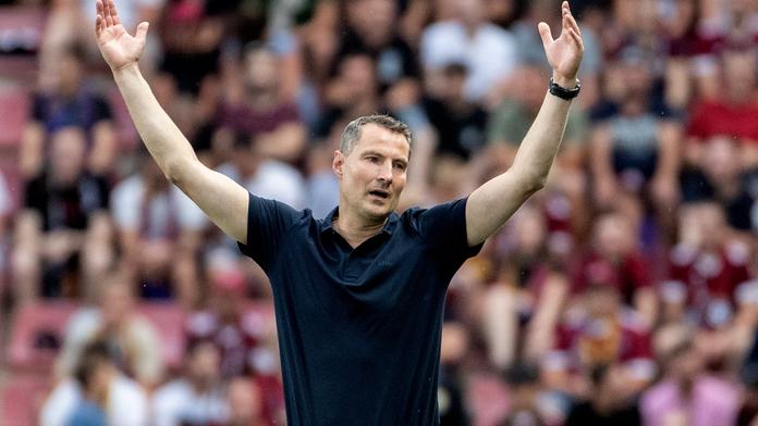 Fanouškům Sparty dochází trpělivost. Ostuda a komedie, shodují se