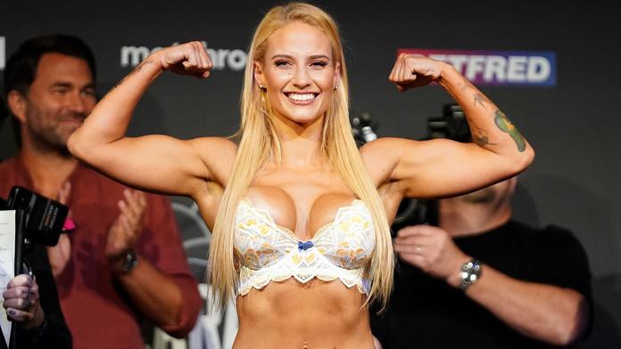 Sexy boxerka opět dráždila fanoušky. Na vážení přišla v krajkovém prádle