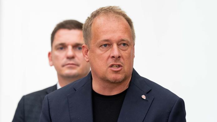 Fanoušci po celé Evropě se bouří proti Trundovi: Češi zaprodali svoji duši, vyhoďte je