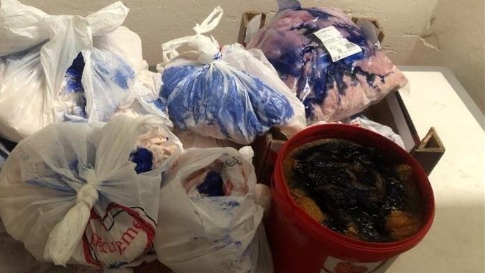 Inspekce odhalila 30 kilo nevyhovujícího masa. Některé bylo i měsíc prošlé