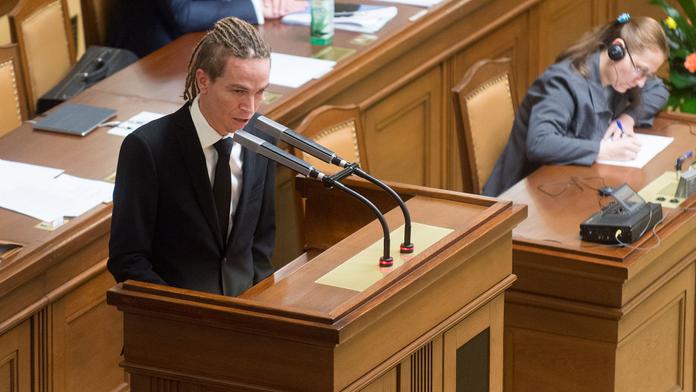 Piráti by ve volbách skončili druzí! ANO posiluje, SPD se propadla