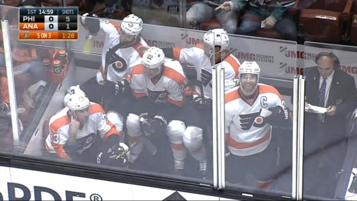 Vyprodáno! Trestná lavice vypadala v NHL jako střídačka