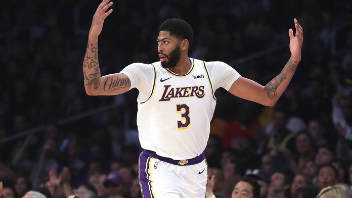 Famózní Davis! Hvězda Lakers stihla proti Memphisu 40 bodů a 20 doskoků