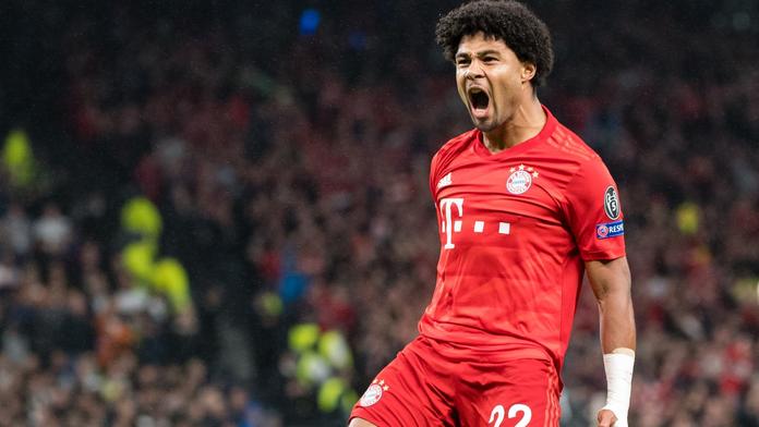 Arsenal se ho radši zbavil. Teď dal fracek Gnabry čtyři góly v Lize mistrů!
