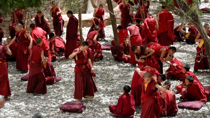 Čína uzavřela Tibet před světem. Nechce, aby viděl protesty