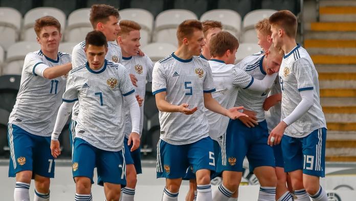 Ruský národní tým zpátky na scéně. UEFA schválila návrat fotbalistů