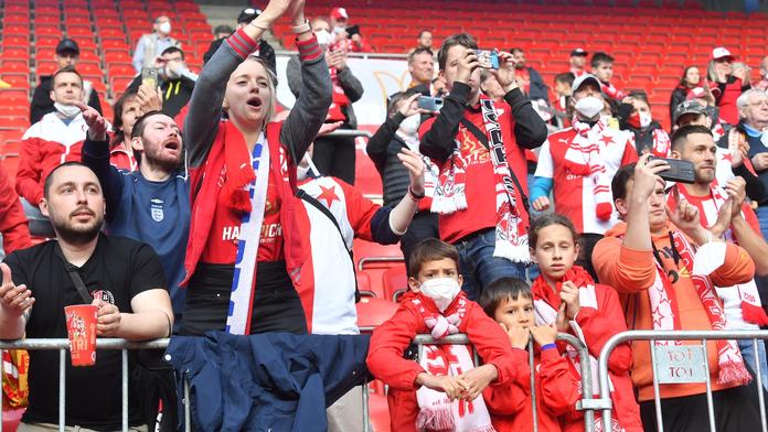 Už se ví, kolik lidí bude moci v Česku na fotbal. Nejvíce se dostane na Slavii