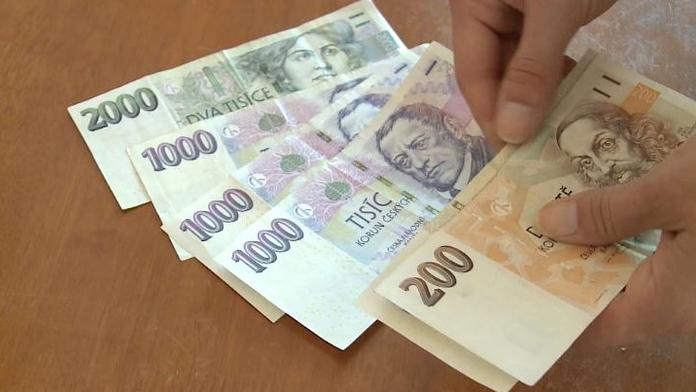 Falešný exekutor vylákal z ženy 150 tisíc korun. Policie před ním varuje!