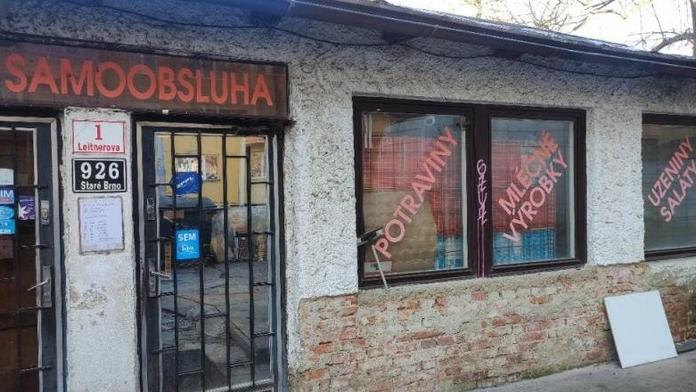 Samoobsluhu v Brně museli okamžitě zavřít. Myší trus byl i v pečivu