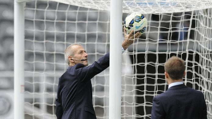 UEFA schválila video ve fotbale, bude na EURU i v Lize mistrů