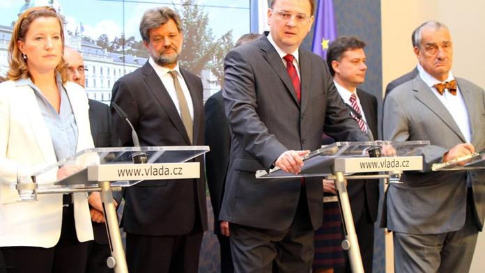 Program vlády se upravil, bude jednat o otravách metanolem