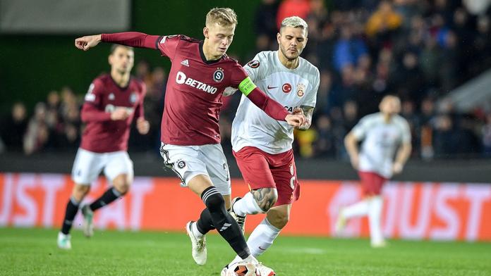 Filip Panák v zápase proti Galatasarayi