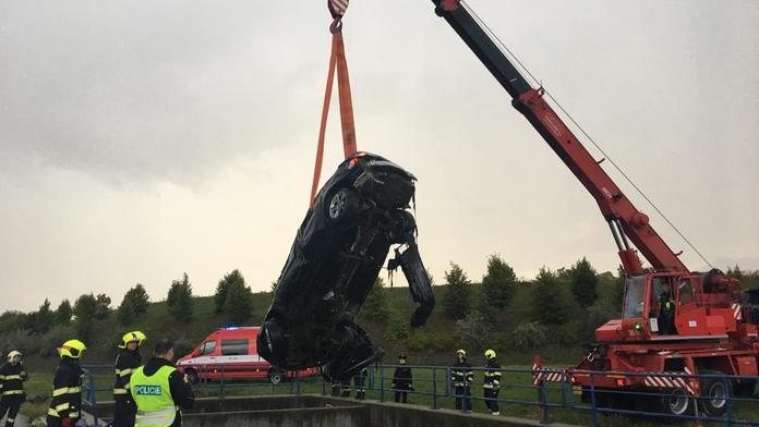 Neuvěřitelná shoda náhod! Hasiči popsali záchranu životů na D6